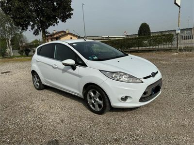 usata Ford Fiesta 1.4 5 porte Bz.- GPL Titanium