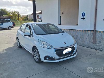 Usata Peugeot 208 2018 Bianco Utilitaria