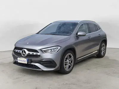 Usata Mercedes GLA200 Premium 150 CV (110 kW) 2022 Grigio SUV