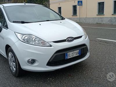 usata Ford Fiesta 1.4 TDCi 70CV 3 porte Titanium NEOPATE