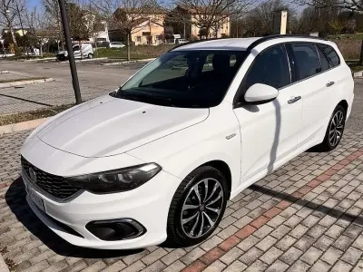 Käytetty Fiat Tipo Lounge 120 HP (88 kW) 2017 Valkoinen Farmari