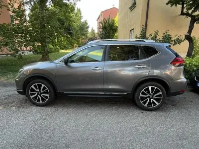 Usata Nissan X-Trail Tekna 131 CV (96 kW) 2018 Grigio SUV