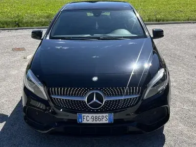 Usata Mercedes A180 Premium 122 CV (89 kW) 2016 Utilitaria