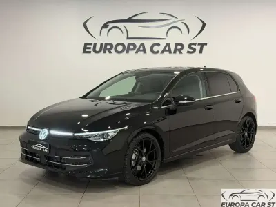 Usata VW Golf VIII Style 150 CV (110 kW) 2025 Nero Berlina
