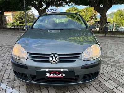 Usata VW Golf V 105 CV (77 kW) 2008 Grigio Berlina