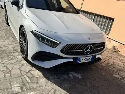 Usata Mercedes A200 AMG Line Premium 150 CV (110 kW) 2023 Berlina