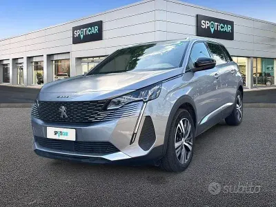 Usata Peugeot 5008 Allure 131 CV (96 kW) 2024 Grigio SUV