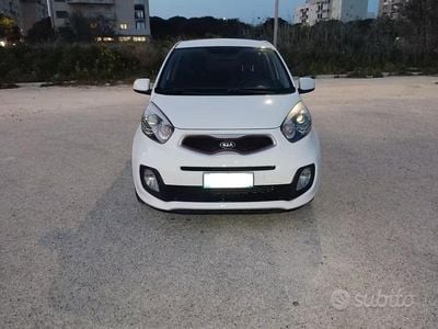 Usata Kia Picanto 69 CV (50 kW) 2015 Bianco Utilitaria