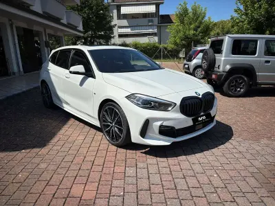 Usata BMW 118 M Sport 150 CV (110 kW) 2021 Bianco alpino Utilitaria