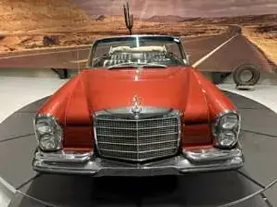 Usata Mercedes 280 SE 200 CV (147 kW) 1971 Rosso Cabrio