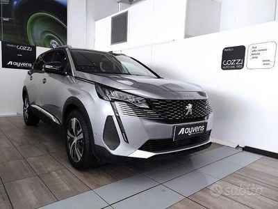 Usata Peugeot 5008 Allure 131 CV (96 kW) 2024 Grigio SUV
