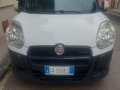 Begagnad Fiat Doblò 90 HK (66 kW) 2010 Minibuss
