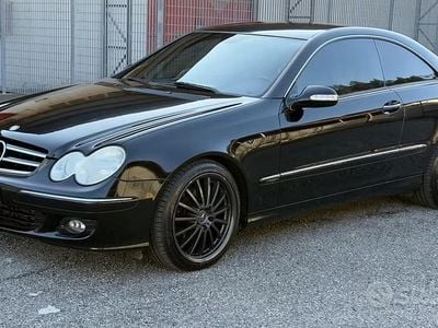 Usata Mercedes CLK220 Avantgarde 150 CV (110 kW) 2006 Nero Coupé
