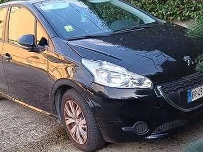 Gebraucht Peugeot 208 Active 82 PS (60 kW) 2013 Schwarz Kleinwagen