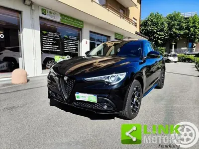 Usata Alfa Romeo Stelvio 209 CV (153 kW) 2018 Nero SUV