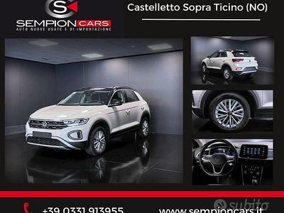 Usata VW T-Roc Life 110 CV (80 kW) 2022 Grigio SUV