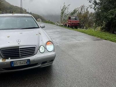 Usata Mercedes E200 Avantgarde 163 CV (119 kW) 2001 Berlina
