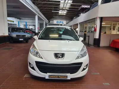 Usata Peugeot 207 73 CV (53 kW) 2013 Bianco Berlina