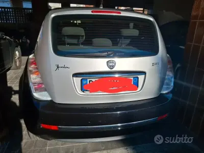 Usata Lancia Ypsilon 69 CV (50 kW) 2007 Nero Utilitaria