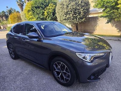 Usata Alfa Romeo Stelvio Executive 190 CV (139 kW) 2020 Grigio SUV