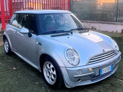 Usata Mini One D 88 CV (64 kW) 2004 Grigio Utilitaria