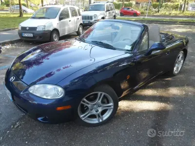 Usata Mazda MX5 110 CV (80 kW) 2004 Blu Cabrio