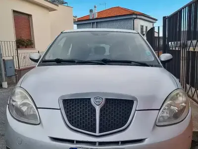 Usata Lancia Ypsilon 60 CV (44 kW) 2009 Utilitaria
