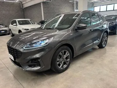 Usata Ford Kuga ST-Line X 152 CV (111 kW) 2022 Grigio SUV