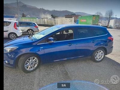 Usata Ford Focus 115 CV (84 kW) 2014 Blu Station wagon