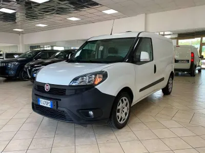 Usata Fiat Doblò 120 CV (88 kW) 2019 Bianco Monovolume
