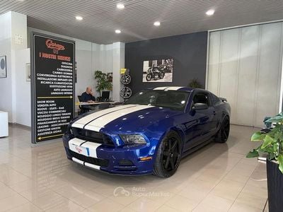 Begagnad Ford Mustang 305 HK (224 kW) 2014 Blå Sportkupé