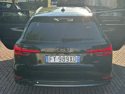Usata Audi A4 S-Line 190 CV (139 kW) 2022 Nero Station wagon