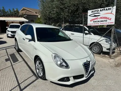 Usata Alfa Romeo Giulietta Progression 105 CV (77 kW) 2014 Bianco Utilitaria