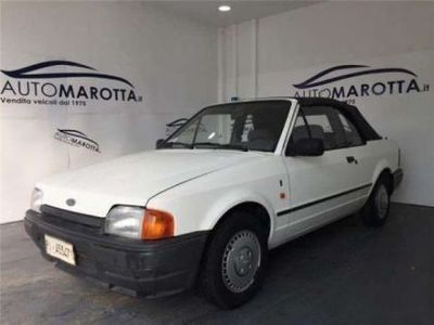 usata Ford Escort Cabriolet 1400 BENZINA FERMA DAL 1996 LEGGI SOTTO