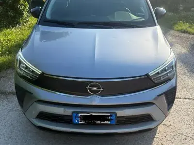Usata Opel Crossland Design Edition 110 CV (80 kW) 2021 Argento SUV