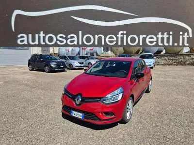 Usata Renault Clio IV Business 90 CV (66 kW) 2019 Rosso Berlina