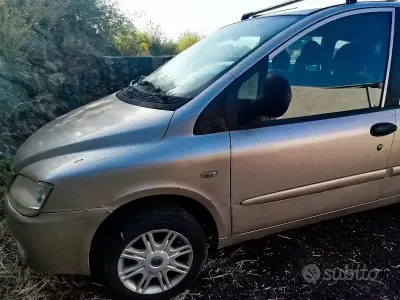 Begagnad Fiat Multipla 116 HK (85 kW) 2004 Minibuss