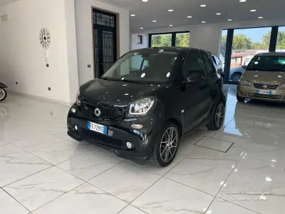 Usata Smart ForTwo Cabrio Brabus 109 CV (80 kW) 2016 Nero Cabrio