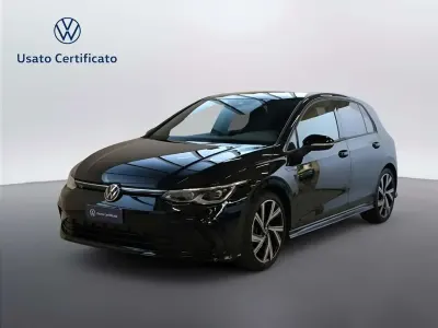 Usata VW Golf VII R-line 150 CV (110 kW) 2021 Nero metallizzato Utilitaria