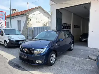 Usata Dacia Sandero Comfort 73 CV (53 kW) 2018 Bluazzurro Berlina