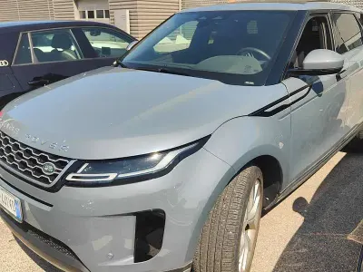 Usata Land Rover Range Rover evoque SE 163 CV (119 kW) 2022 Blu/azzurro SUV