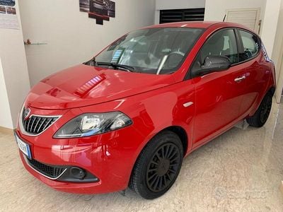 Usata Lancia Ypsilon S 69 CV (50 kW) 2022 Rosso Utilitaria