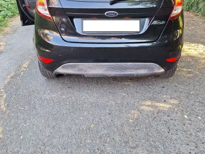 Usata Ford Fiesta 75 CV (55 kW) 2014 Nero Utilitaria