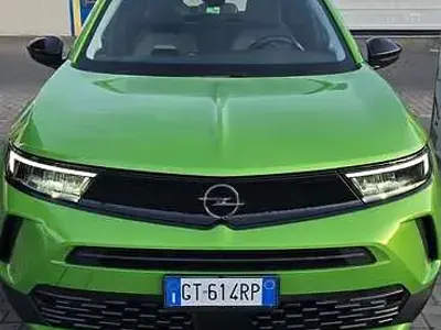 Usata Opel Mokka 136 CV (100 kW) 2024 Verde SUV