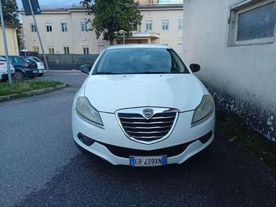 Usata Lancia Delta S 120 CV (88 kW) 2013 Bianco Utilitaria