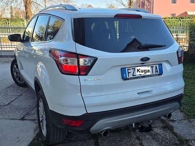Usata Ford Kuga S 120 CV (88 kW) 2019 Bianco SUV