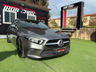 Usata Mercedes A180 115 CV (84 kW) 2019 Grigio Berlina