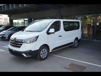 Nuova Renault Trafic 150 CV (110 kW) 2025 Grigio Monovolume