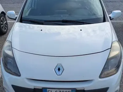 Usata Renault Clio IV Dynamique 75 CV (55 kW) 2012 Bianco Berlina