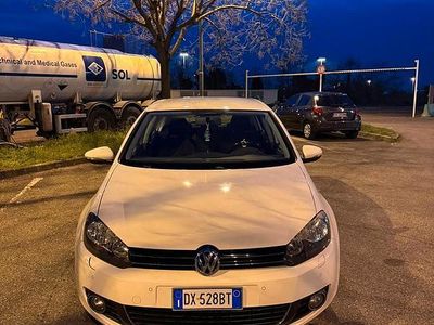 Usata VW Golf VI Highline 110 CV (80 kW) 2010 Bianco Utilitaria